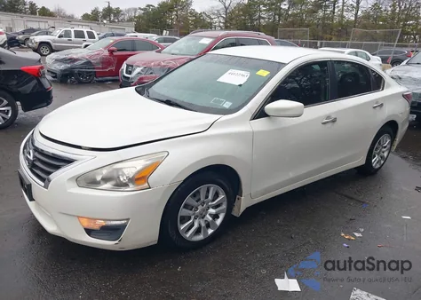 2015 Nissan Altima 2.5 S из США, поврежденный, VIN 1N4AL3APXFC439163